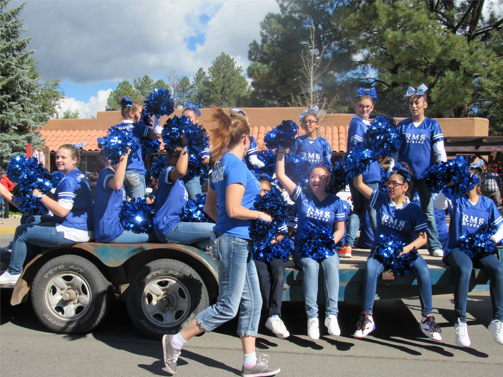 RMS Cheer at Parade