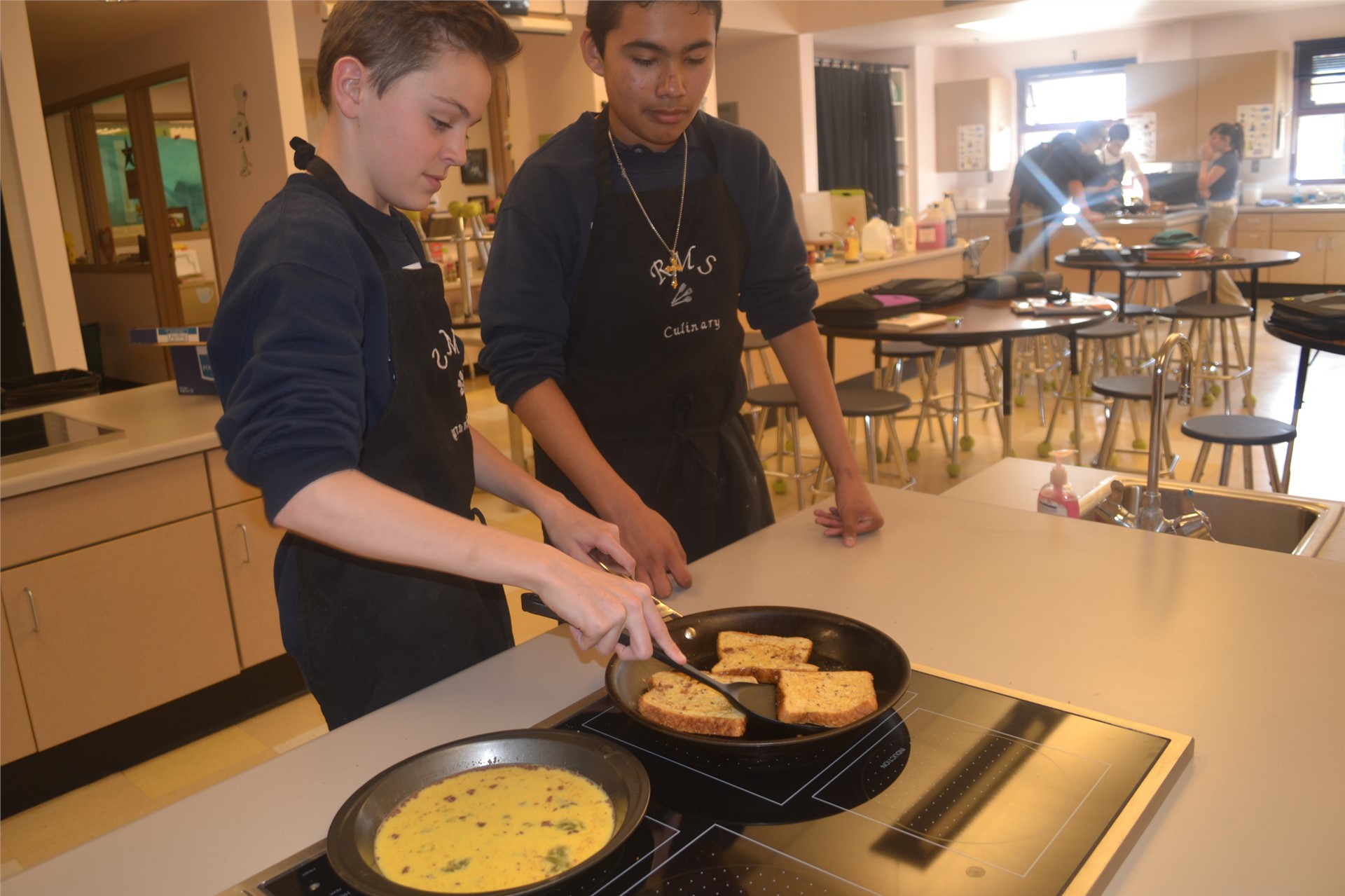 Ruidoso Middle School (RMS) Clubs and Activities: Braves Bistro